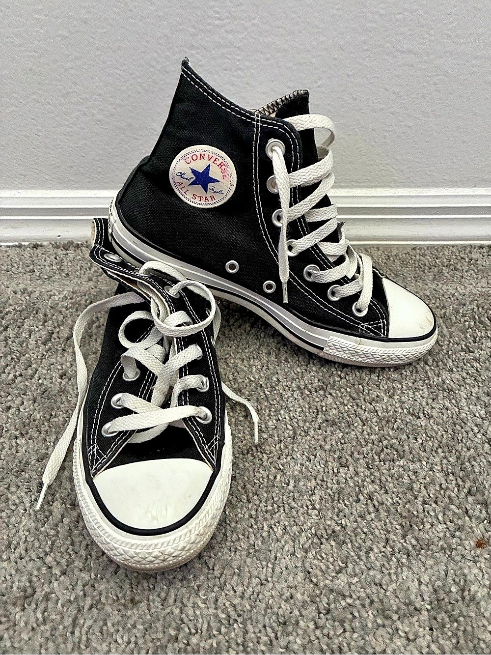 Converse Chuck Taylor All Star High Top Sneakers Black & White women 6